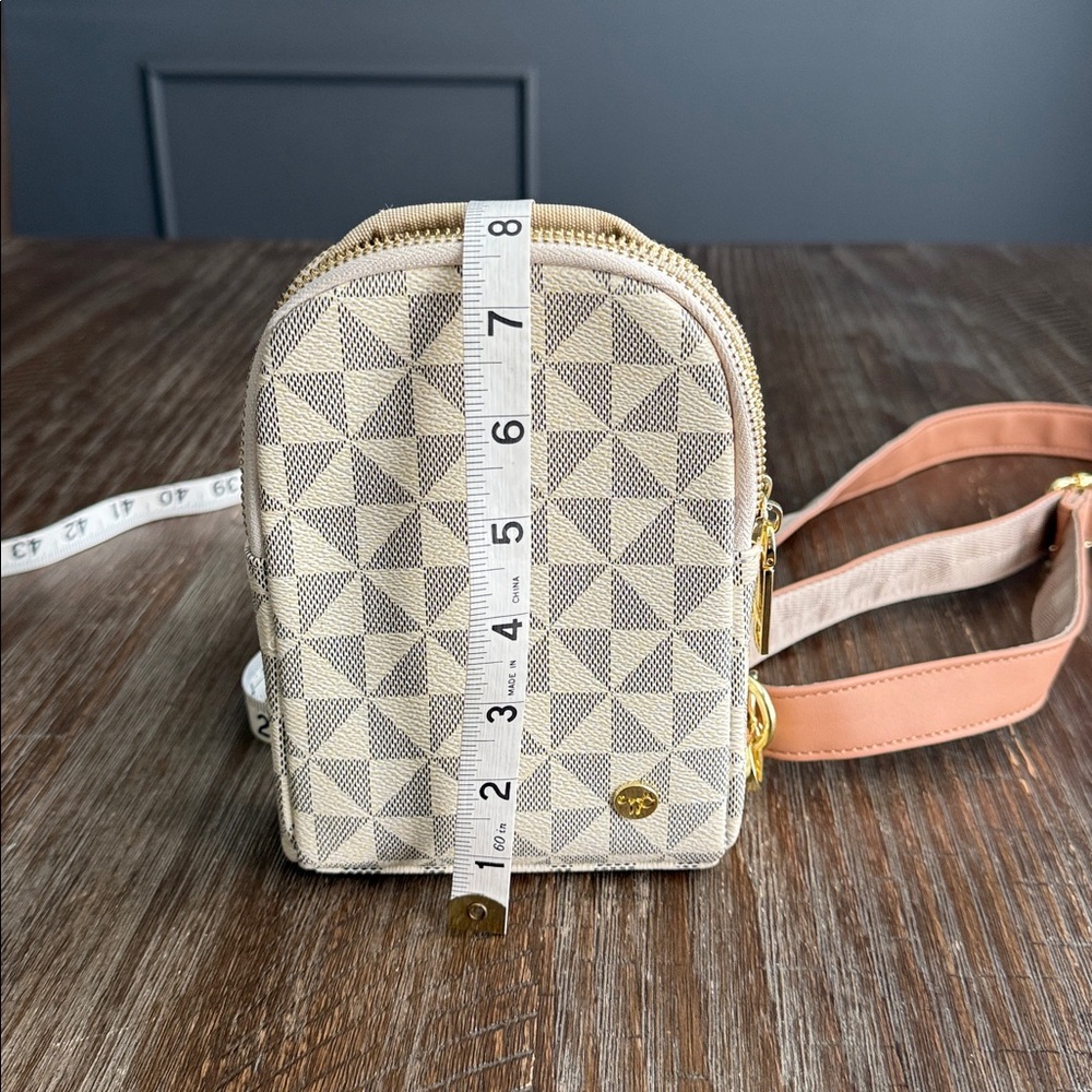 Inicat Geometric Pattern Cream Crossbody Sling Bag - Picture 9 of 10